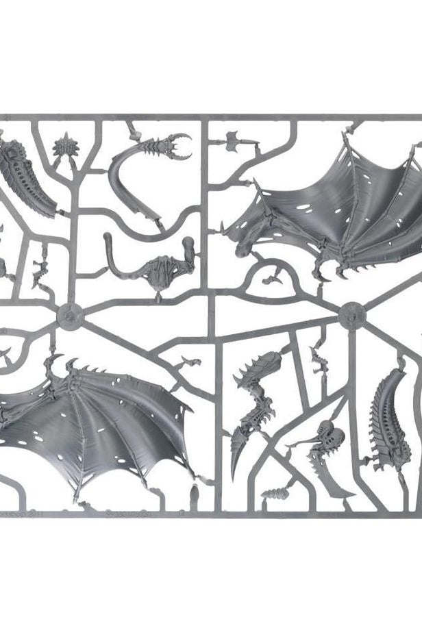 Warhammer Tyranids Hive Tyrant plastic model kit components on sprue