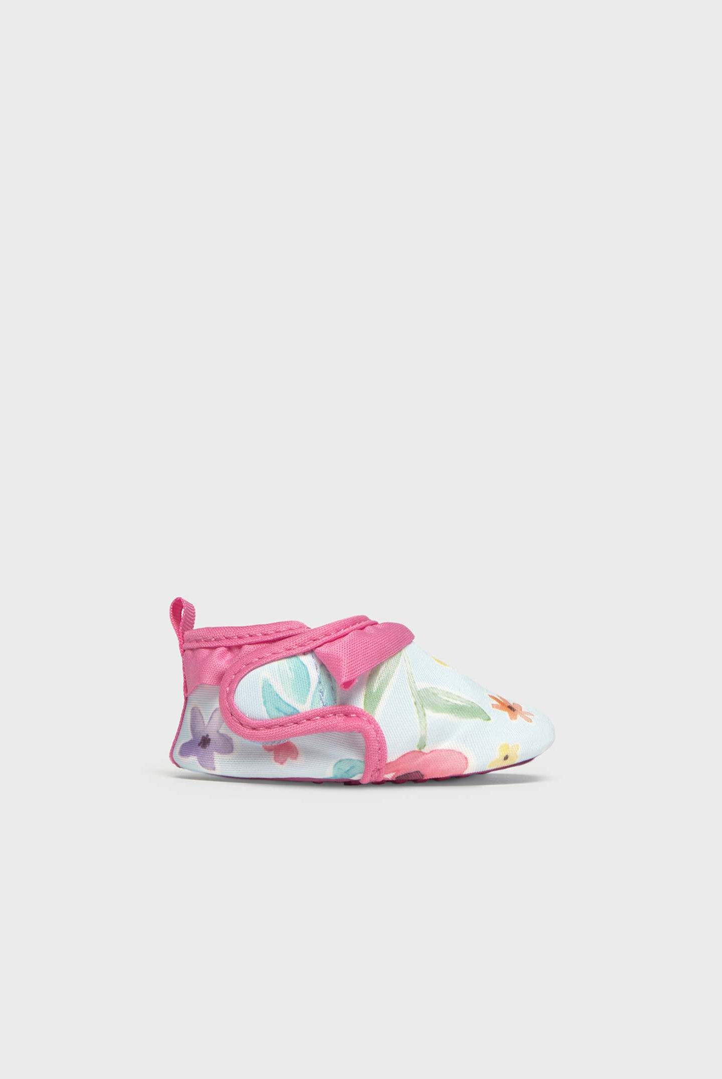 Girls beach and pool swim shoes with floral print