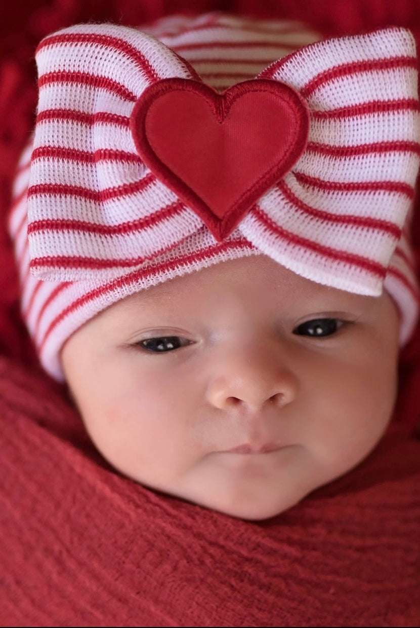 newborn hospital hat, baby girl newborn hat, bow heart newborn hat, valentine newborn hat, baby boutique, newborn photo prop, best newborn hats, baby girl bow hat,