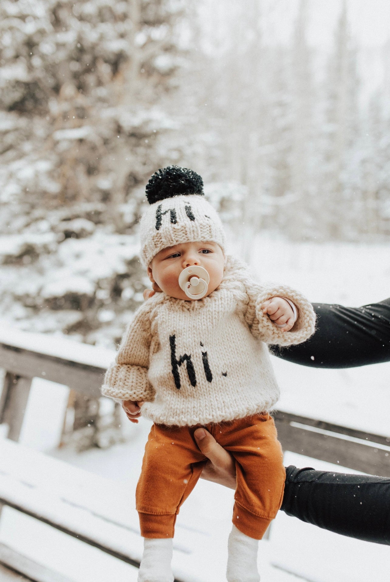 hi baby knit sweater, newborn baby photo props, cute newborn photo ideas, hi sweater for newborn