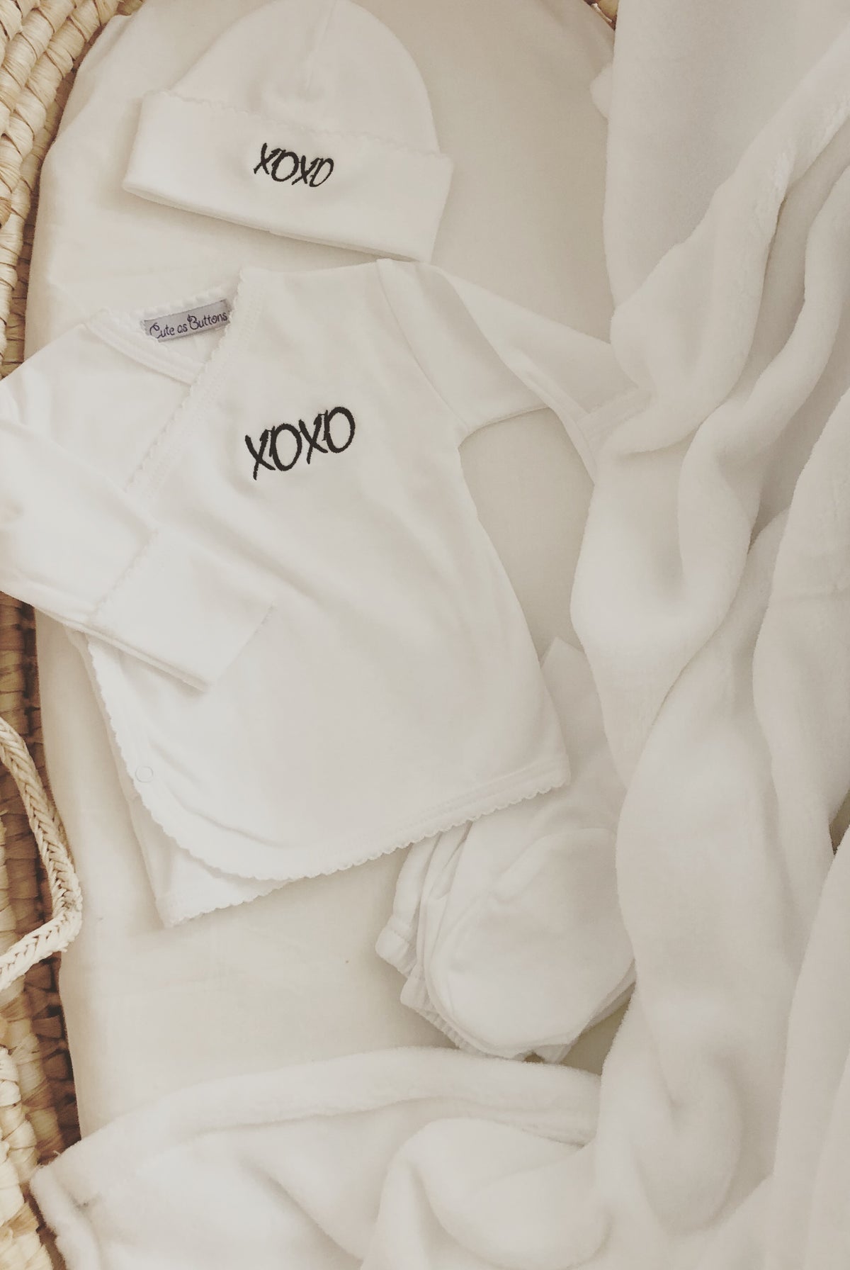 Gender neutral Pima cotton take me home outfit with black XOXO print