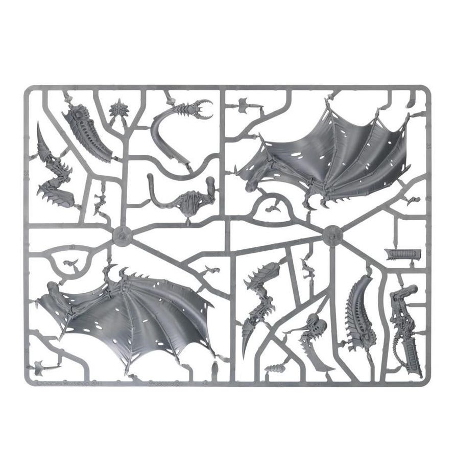 Warhammer Tyranids Hive Tyrant plastic model kit components on sprue