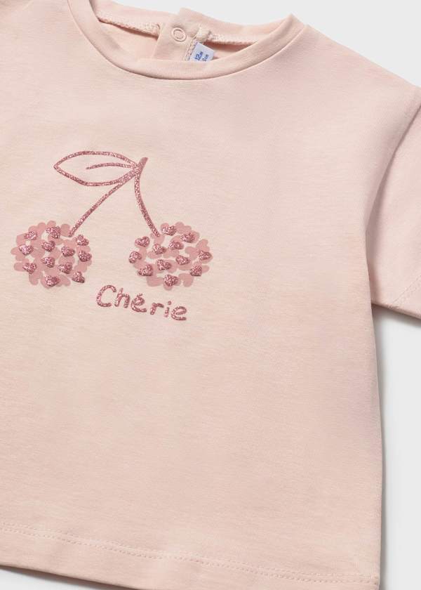 Close up of Cherie graphic on Mayoral girls summer tee
