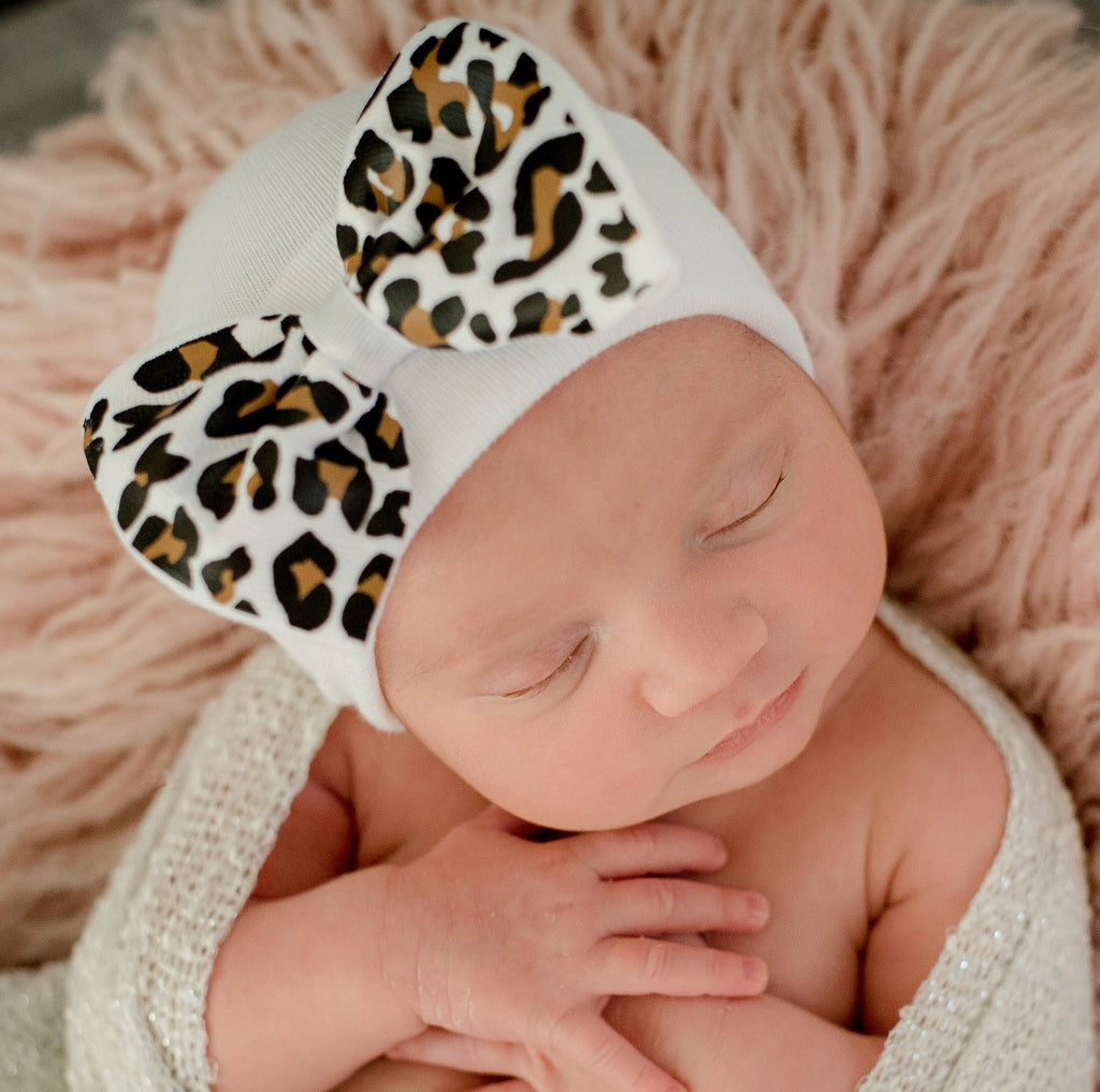 newborn hospital hat, leopard bow hospital hat, newborn photo prop, newborn photography, best baby boutique, hospital hat, leopard bow, baby girl hospital hat