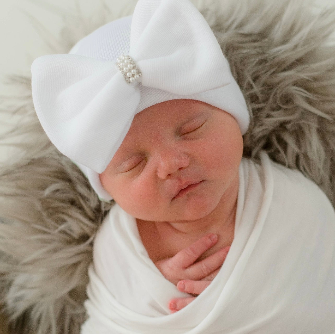 White Bow Pearl Newborn Hospital Hat