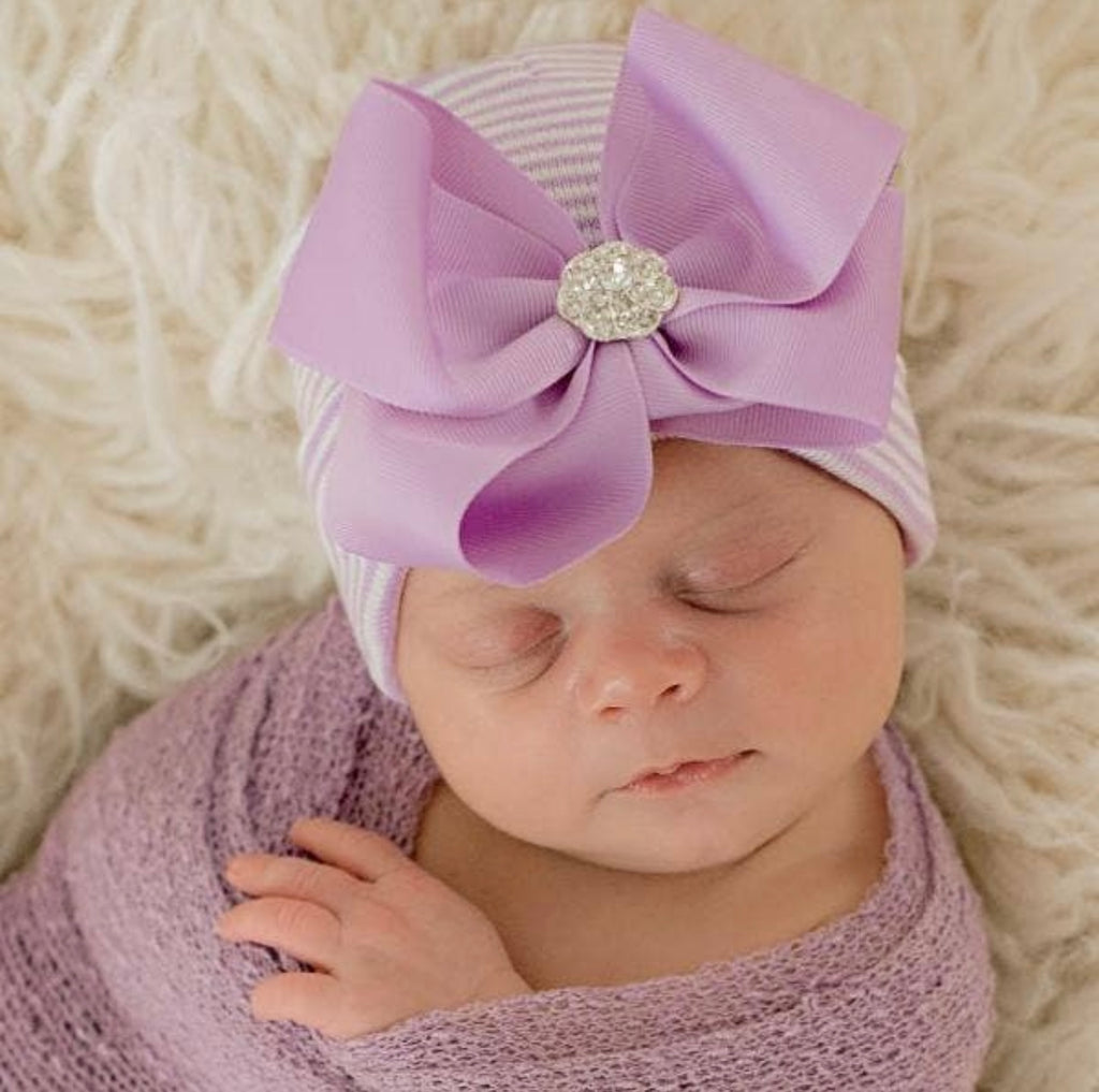 newborn hospital hat, baby photo shoot, newborn photo ideas, purple bow beanie hat, 