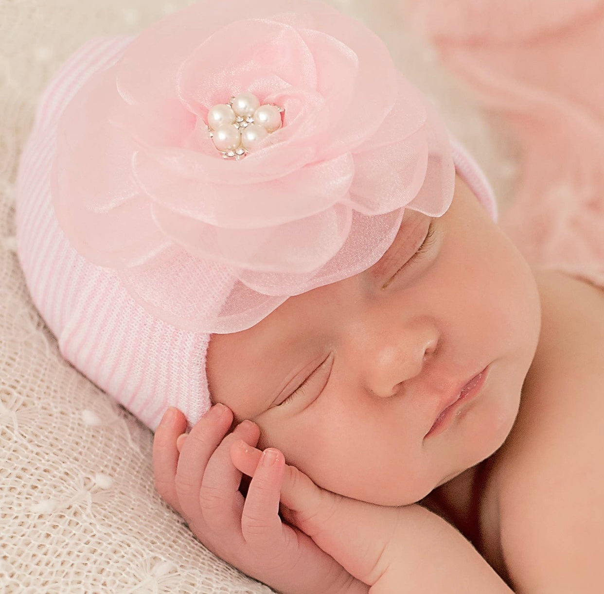 newborn hospita hat, organza flower newborn hospital hat, baby beanie, baby girl clothing, newborn baby cap, baby girl flower hat, cute newborn photo idea, newborn photo prop, baby girl hospital,