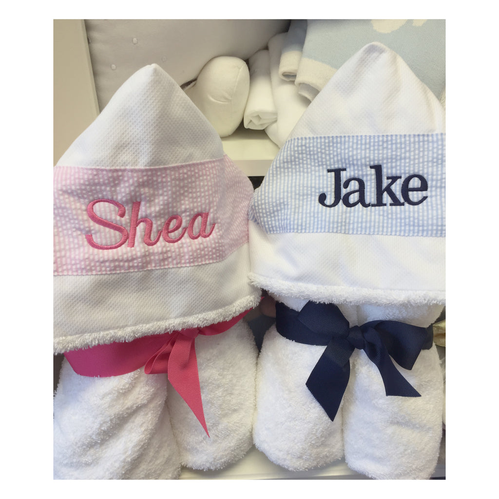 Monogrammed hooded towel, personalized hooded towel, full size kid towel, seersucker towel, baby gift, first birthday gift baby boy, baby girl , perosnalized bath towel, hooded towel